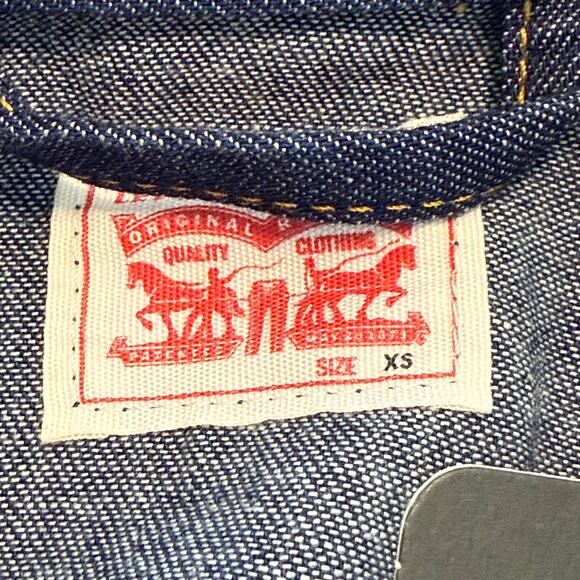 Levi's Women's Denim Blue Jean Short Sleeve Jumpsuit Size XS NEW - Picture 3 of 10